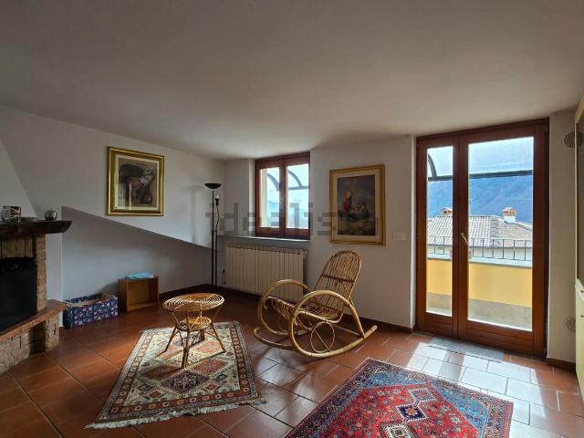 Appartamento in vendita di 71 m² in Via Don Francesco Tomasoni, 5