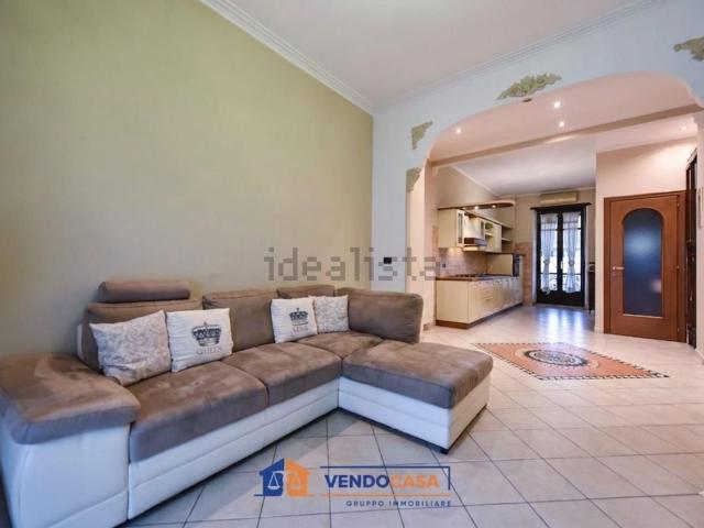 Appartamento in vendita di 71 m² in Via Genova, 102