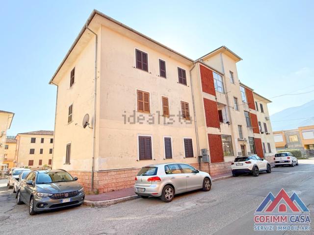 Appartamento in vendita di 71 m² in Via Giovanni Pascoli, 23