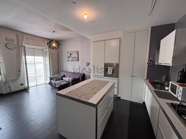 Appartamento in vendita di 71 m² in Via Giacomo Leopardi, 25