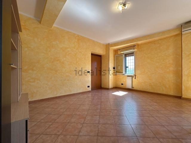 Appartamento in vendita di 71 m² in Via Legnano, 73