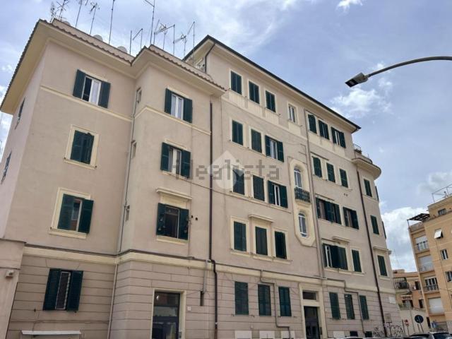 Appartamento in vendita di 71 m² in Via Luigi Tosti