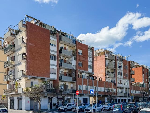 Appartamento in vendita di 71 m² in Viale dei Promontori, 86