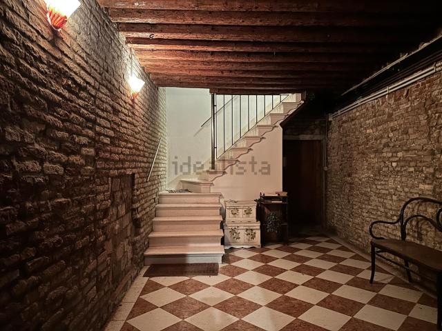 Appartamento in vendita di 72 m² in Calle San Zuane