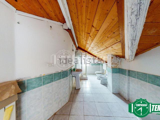 Appartamento in vendita di 72 m² in Strada Nuova Costa, 51