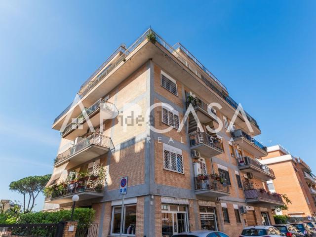 Appartamento in vendita di 72 m² in Via Vincenzo Vela