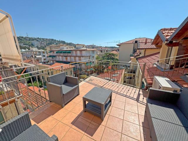 Appartamento in vendita di 72 m² in Via Vittorio Emanuele II, 142
