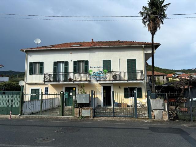 Appartamento in vendita di 72 m² in Via A. Divizia, 16