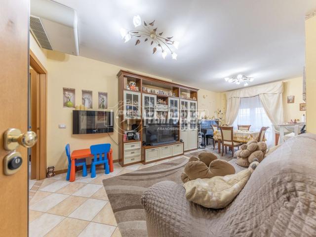 Appartamento in vendita di 72 m² in Via Anagnina, 317