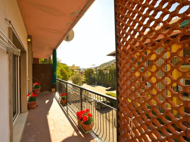 Appartamento in vendita di 72 m² in Via Candido Bavera, 33