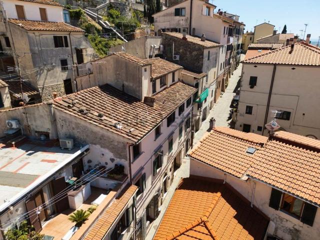 Appartamento in vendita di 72 m² in Via Cesare Battisti