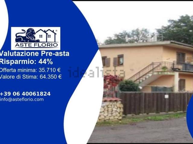 Appartamento in vendita di 72 m² in Via dei Pini, 156