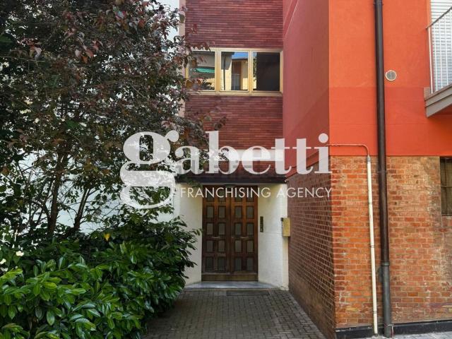 Appartamento in vendita di 72 m² in Via dell&apos Uccellino