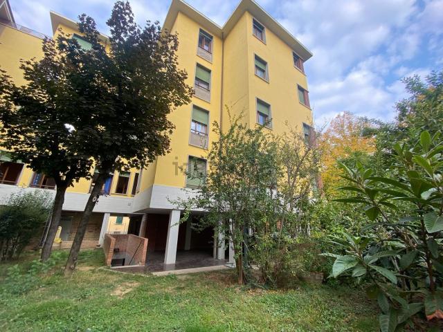 Appartamento in vendita di 72 m² in Via delle Fosse Ardeatine, 12
