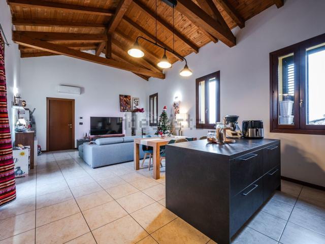 Appartamento in vendita di 72 m² in Via Gabriella degli Esposti, 4