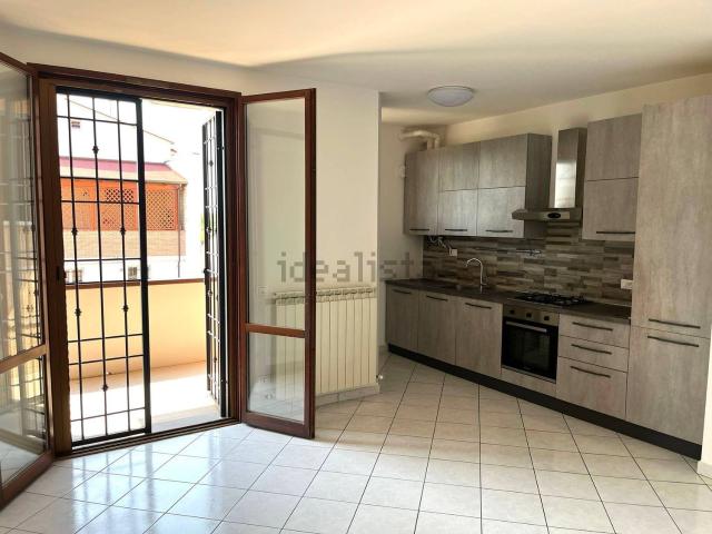Appartamento in vendita di 72 m² in Via Garzolè, 3
