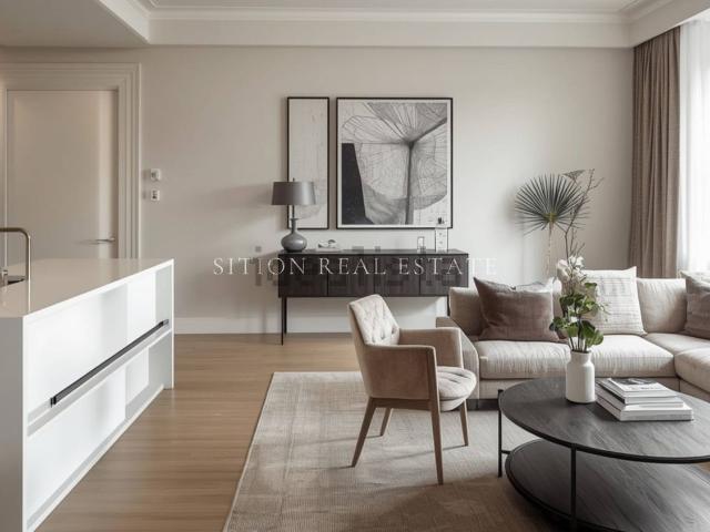 Appartamento in vendita di 72 m² in Via Giovanni Cadolini, 34