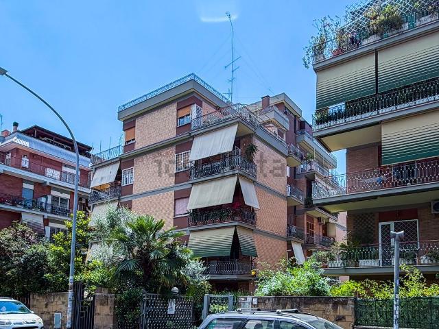 Appartamento in vendita di 72 m² in Via Giovanni de Calvi
