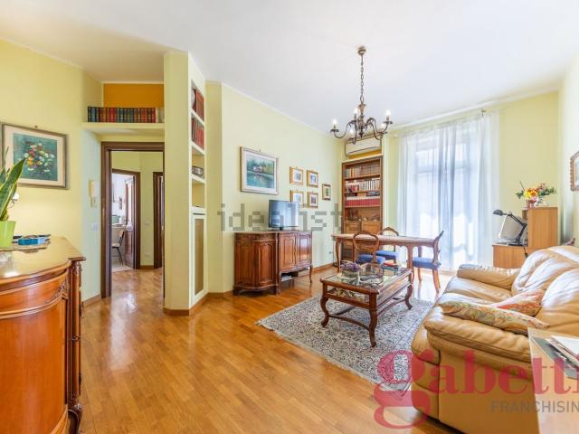 Appartamento in vendita di 72 m² in Via Giacomo Barzellotti, 3