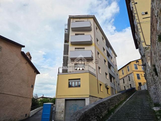Appartamento in vendita di 72 m² in Via Giuseppe Parini, 9