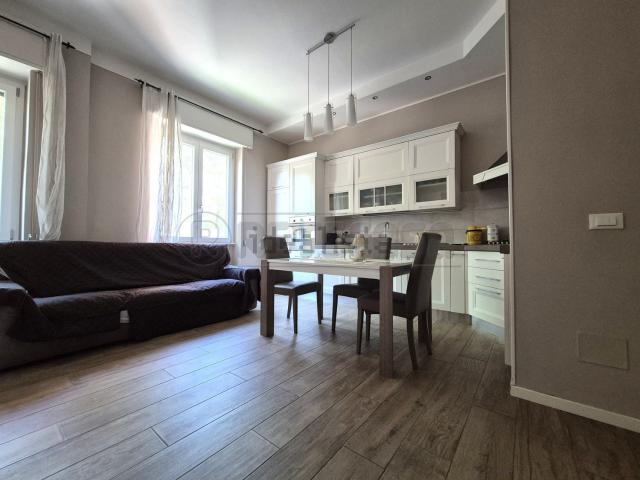 Appartamento in vendita di 72 m² in Via Mario Biazzi, 20