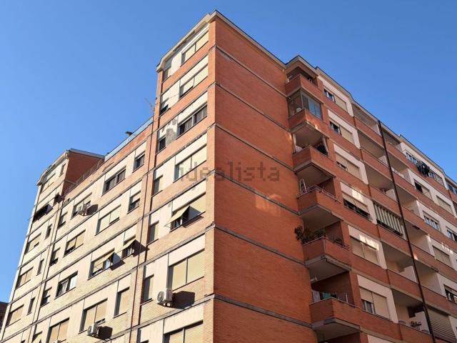 Appartamento in vendita di 72 m² in Via Pisino, 93