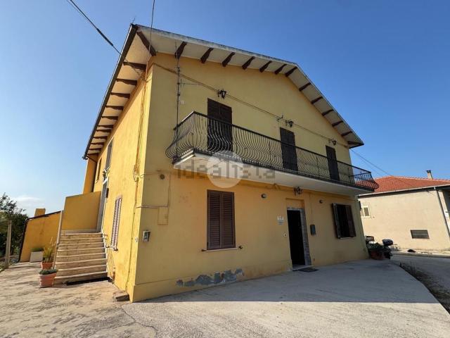 Appartamento in vendita di 77 m² in Contrada Vicenne Sud, 65