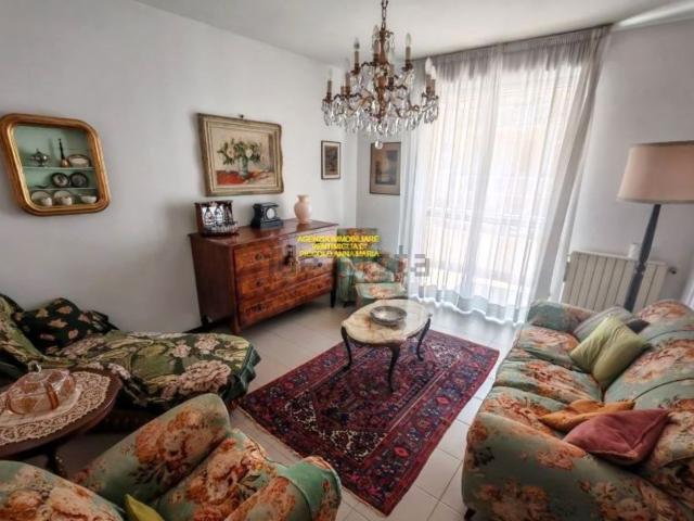 Appartamento in vendita di 77 m² in Corso Genova, 50