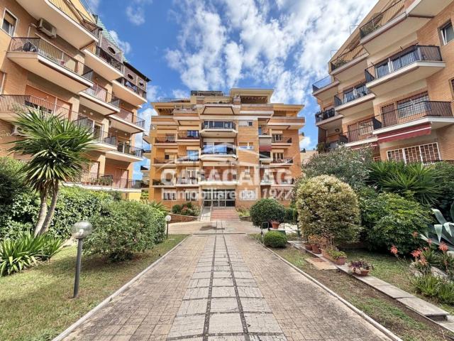 Appartamento in vendita di 77 m² in Corso Regina Maria Pia, 73