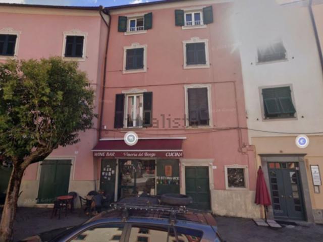 Appartamento in vendita di 77 m² in Piazza V. Emanuele