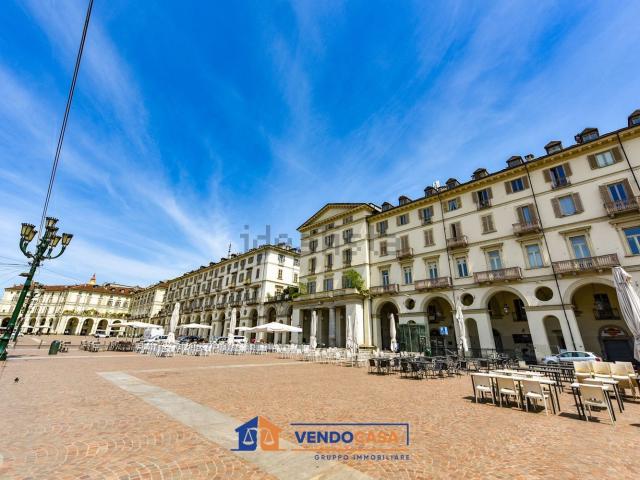 Appartamento in vendita di 77 m² in Piazza Vittorio Veneto, 13