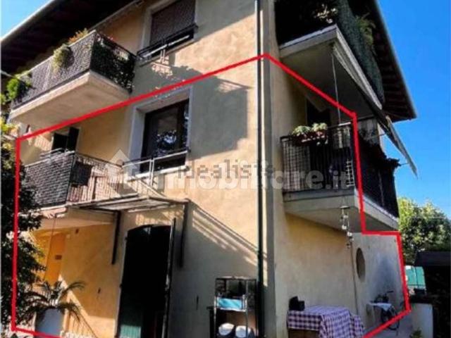Appartamento in vendita di 77 m² in Strada delle Zecchette, 24