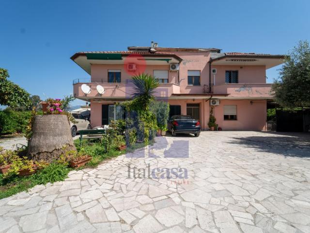 Appartamento in vendita di 77 m² in Strada Migliara 43, 6