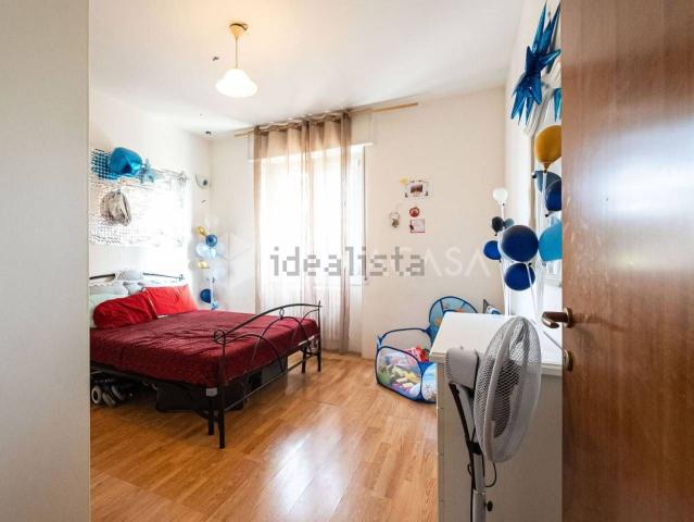 Appartamento in vendita di 77 m² in Via Ugo Foscolo