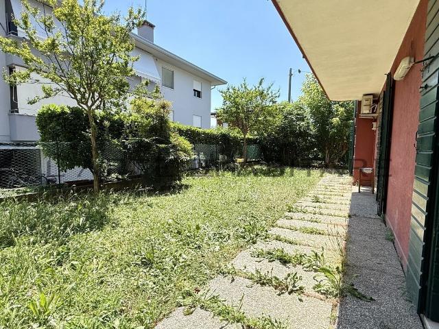 Appartamento in vendita di 77 m² in Via Ugo Foscolo, 5