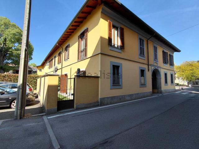 Appartamento in vendita di 77 m² in Via A. Manzoni, 1