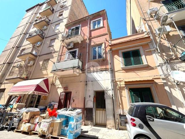 Appartamento in vendita di 77 m² in Via Antonio Cassarino, 93
