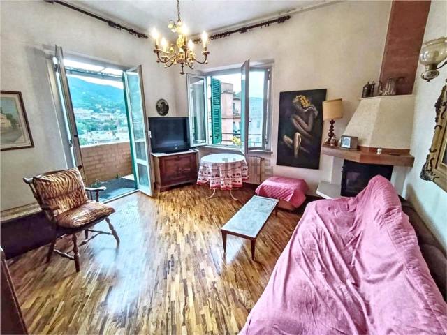 Appartamento in vendita di 77 m² in Via Aurelia
