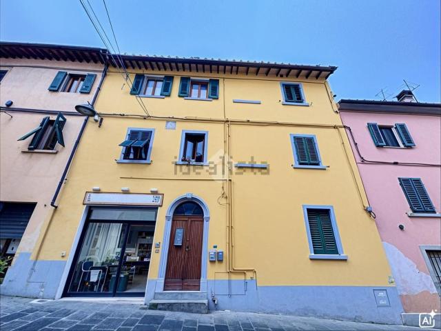 Appartamento in vendita di 77 m² in Via Baccio da Montelupo, 40