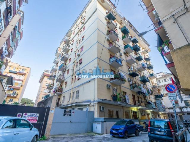 Appartamento in vendita di 77 m² in Via Baldassare Zamparrone