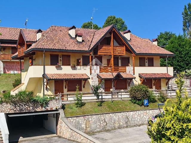 Appartamento in vendita di 77 m² in Via Brunialti, 492
