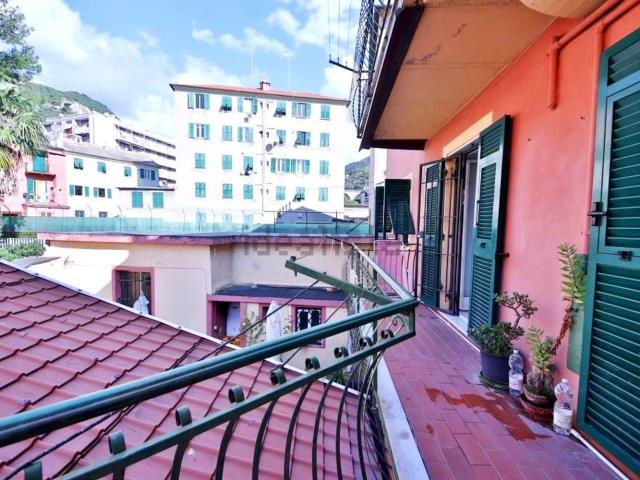 Appartamento in vendita di 77 m² in Via Chiaravagna