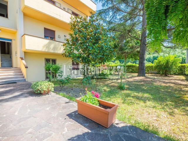Appartamento in vendita di 77 m² in Via Chienti, 9