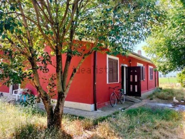 Appartamento in vendita di 77 m² in Via Comunali