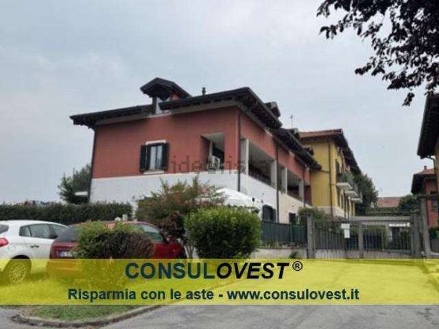 Appartamento in vendita di 77 m² in Via Cosio, 12