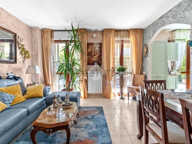 Appartamento in vendita di 77 m² in Via Dante Alighieri, 29