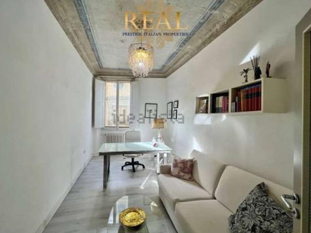 Appartamento in vendita di 77 m² in Via dè Tornabuoni