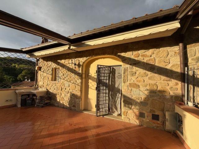 Appartamento in vendita di 77 m² in Via del Giglio, 5