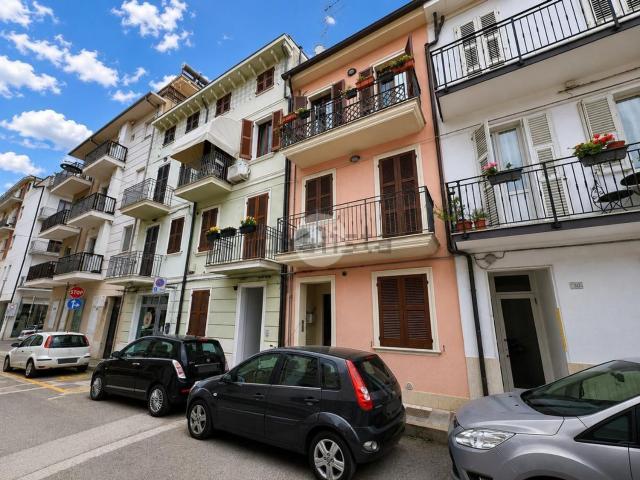 Appartamento in vendita di 77 m² in Via della Carena, 48