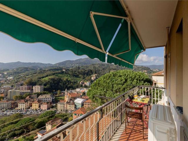 Appartamento in vendita di 77 m² in Via Fratelli Gazzo, 10